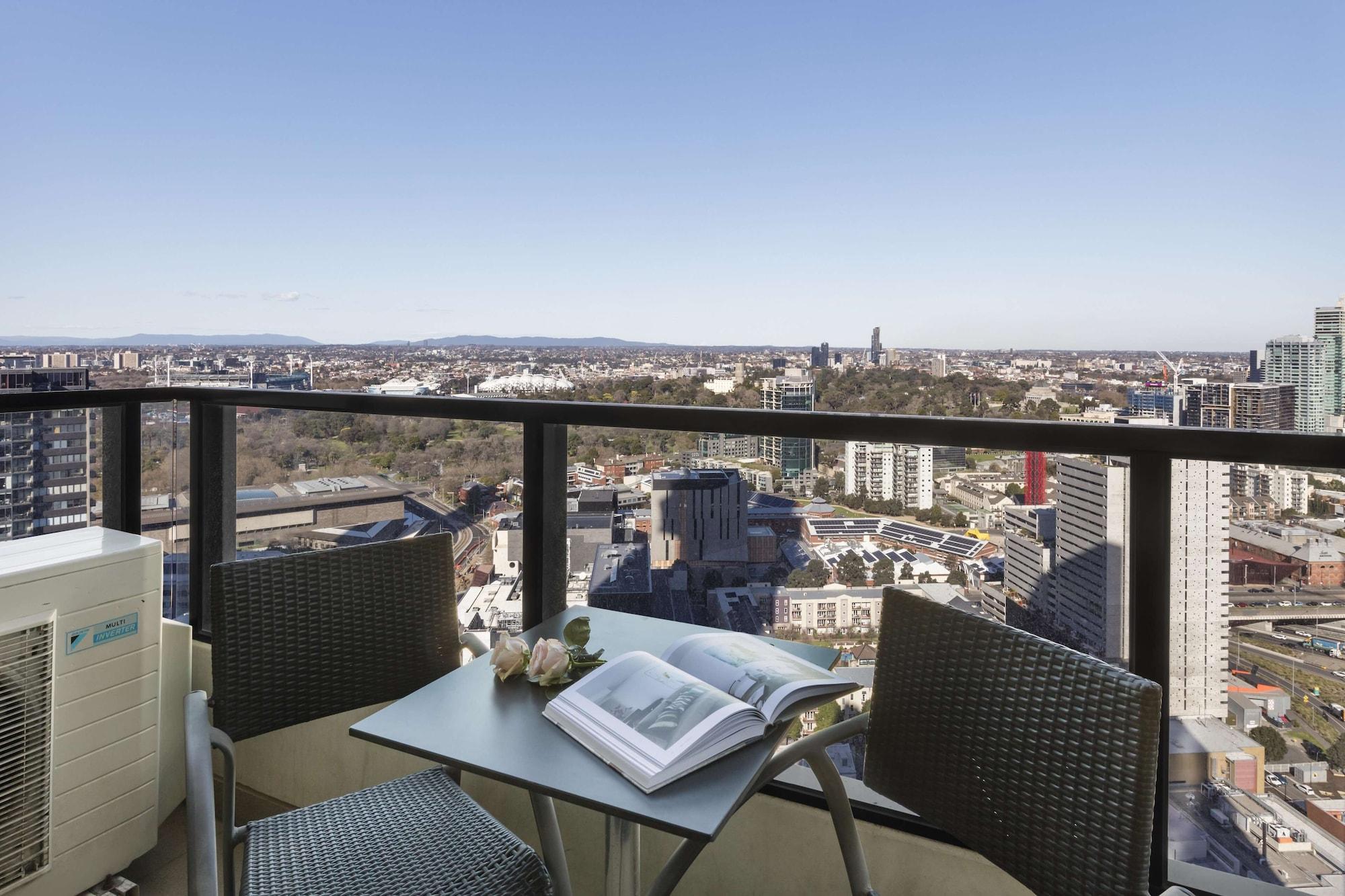 Wrap On Southbank Aparthotel เมลเบิร์น ภายนอก รูปภาพ